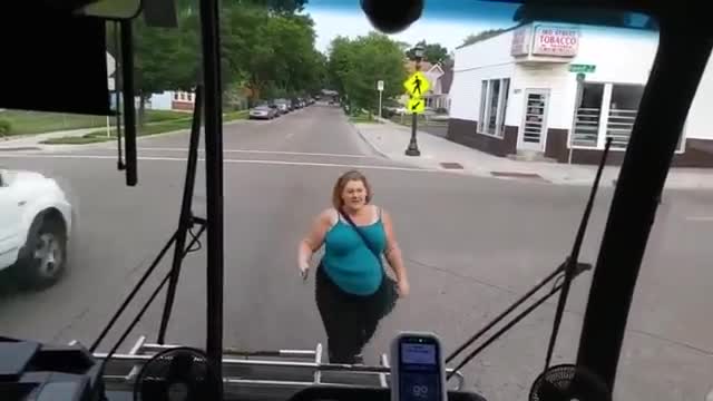 Oblivion NPC Runs For Her Life After Destroying Window