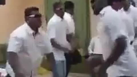 Funny Dancer in India😂 | Top Funny marriage dance --Oru Kotta Ponnundallo