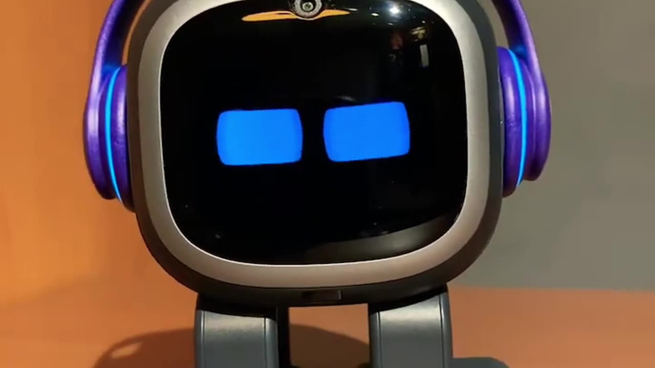 Emo robot