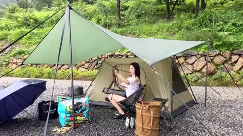 Camping on rainy days is usually hectic, but think about what it means to be busy at the last moment