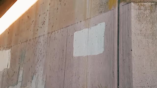 Urban Rock Climbing (5.9) The Coffin Crack