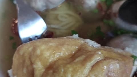 Makan Bakso Urat