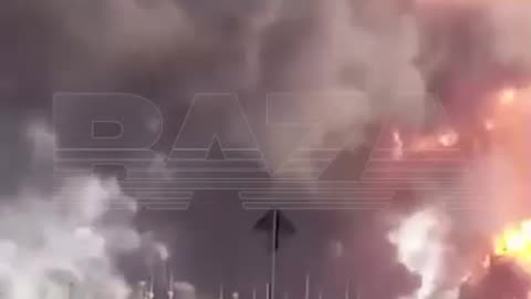 The oil depot in Proletarsk, Russia, attacked by drones, has already burnt out P2