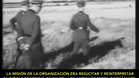Aldoph Hitler era un ocultista. Heinrich Himmler acumuló una gran colección de textos ocultos.