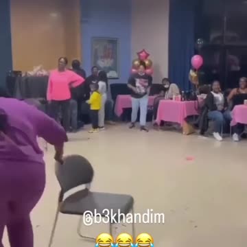 Hilarious! 🤣 BIG Fat A$$.