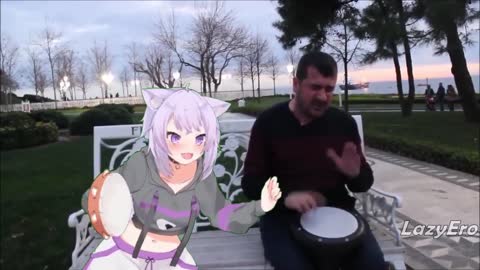Nekomata Okayu plays Ievan Polkka with street drummer