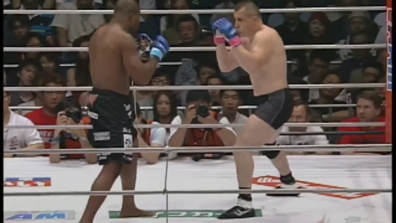 Rampage Jackson vs Mikhail Ilyukhin PRIDE 26 : Bad to the Bone