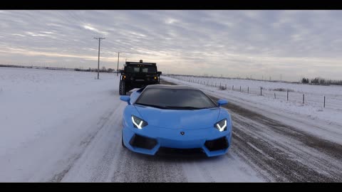 Hummer H1 vs Lamborghini Aventador