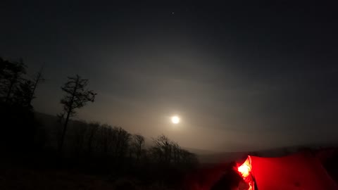 The moon over the Lanshan 2 . Nightlapse