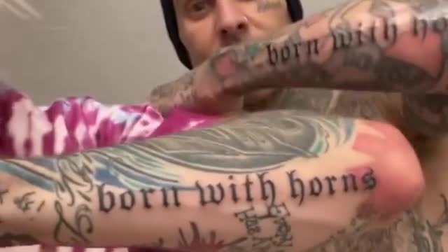 MGK and Travis barker got the same matching tattoos