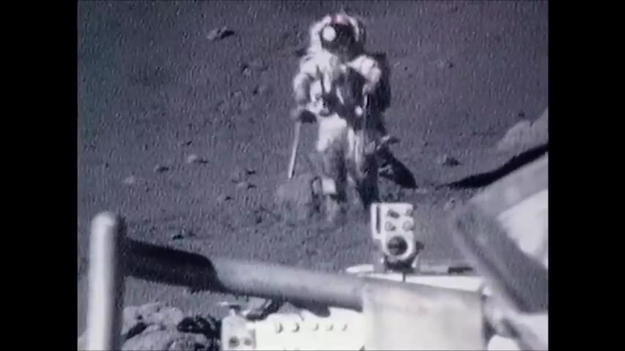 Austronauts on the moon nasa appolo mission landed on the luner