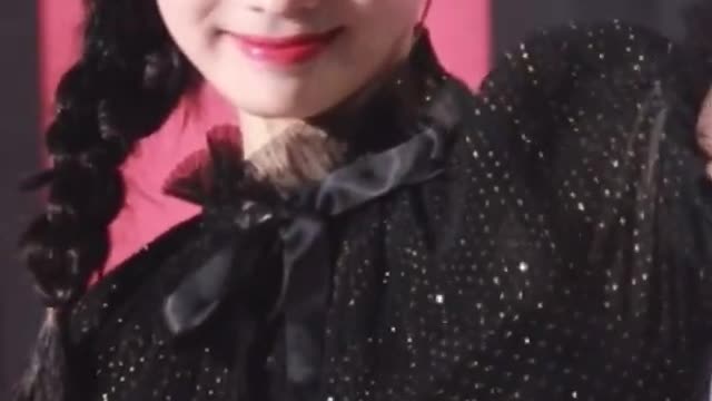 Dahyun making ONCES cheer too loud