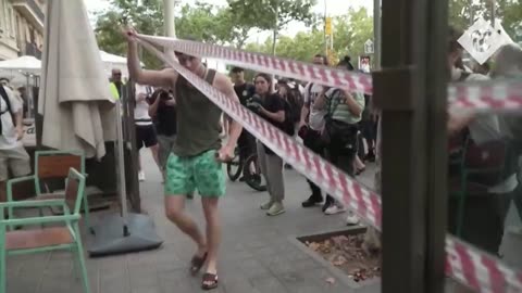 Independentismo catalán empeñado en hundir su economía