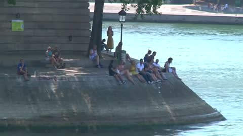 Europe swelters in heatwave