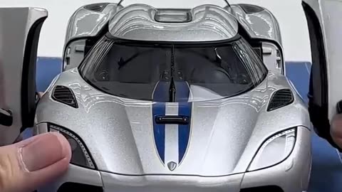 Unboxing 1:18 Koenigsegg Model Car