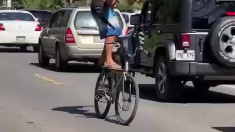 Surf em bicicleta wtf