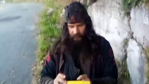 ΤΟ ΕΡΓΟ ΠΟΥ ΠΑΡΑΚΟΛΟΥΘΩ ΜΕ ΕΣΑΣ ΤΟΥΣ ΑΝΘΡΩΠΟΥΣ ΕΙΝΑΙ ΑΚΑΤΆΛΛΗΛΟ