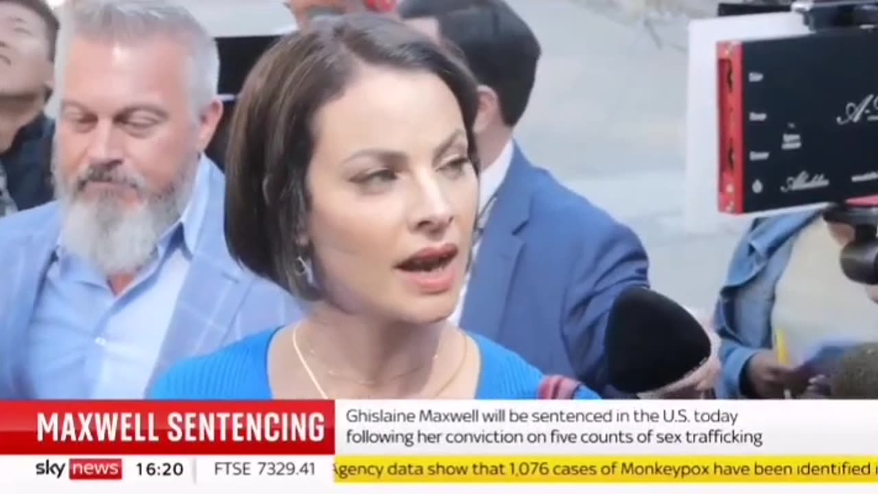 Victim of Ghislaine Maxwell: "I Was 10 Years Old..."