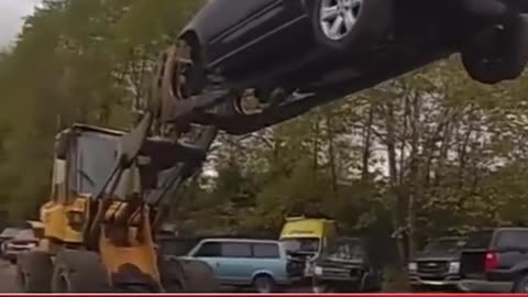 Employees in Akron Ohio Catch Thief and Subdue Him Using Forklift