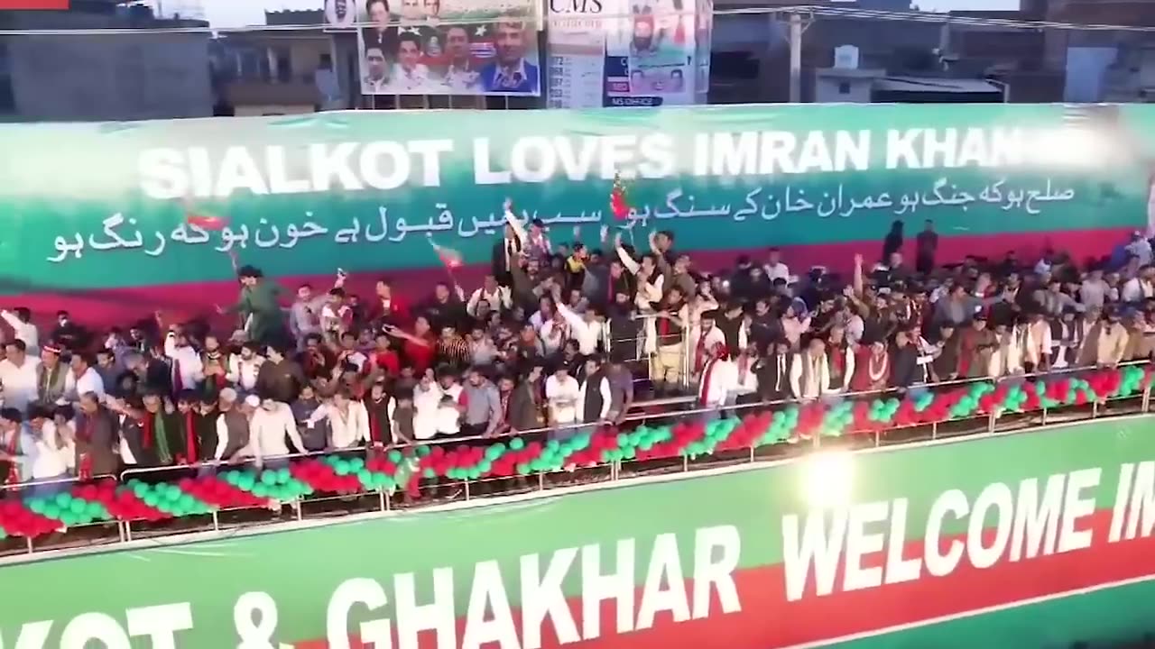Ha haq hamra Azadi hum la kar rhi ga Azadi