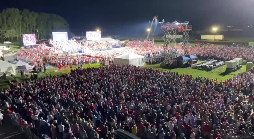 President Donald J Trump is Loved by WE The People of The United States of America🇺🇸
