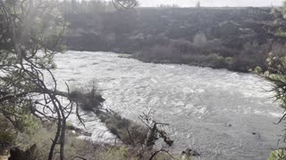 Overlooking INCREDIBLE Wild & Scenic Deschutes River & Lava Island – Central Oregon – 4K