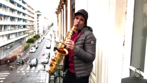 Muzzaik & Stadiumx -So Much Love (Sandy Sax balcony live)