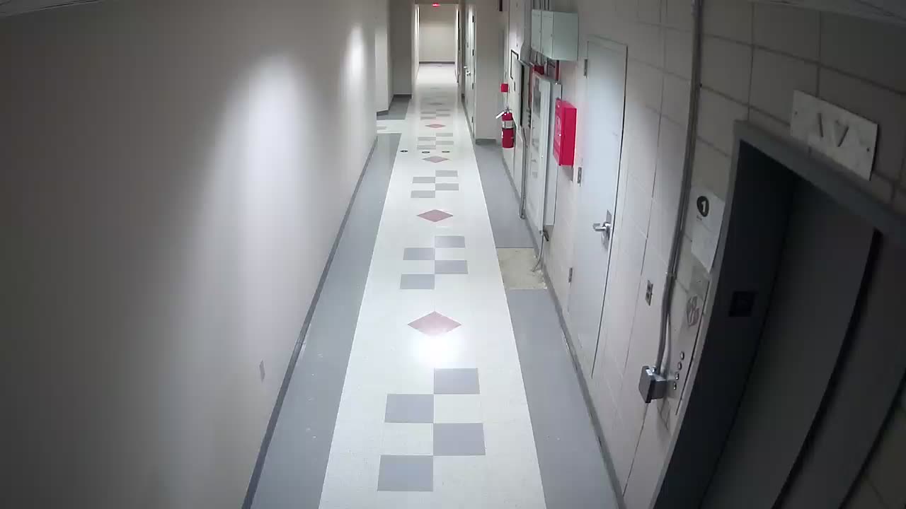 8801VZN01Elevator_2021-01-06_16h00min00s860ms.mp4