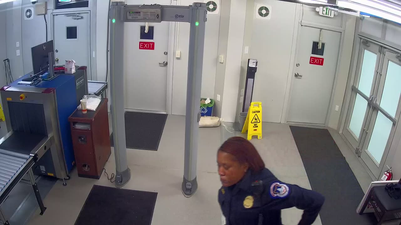 0972USCG00SouthTrailer_2021-01-06_17h20min02s223ms.mp4