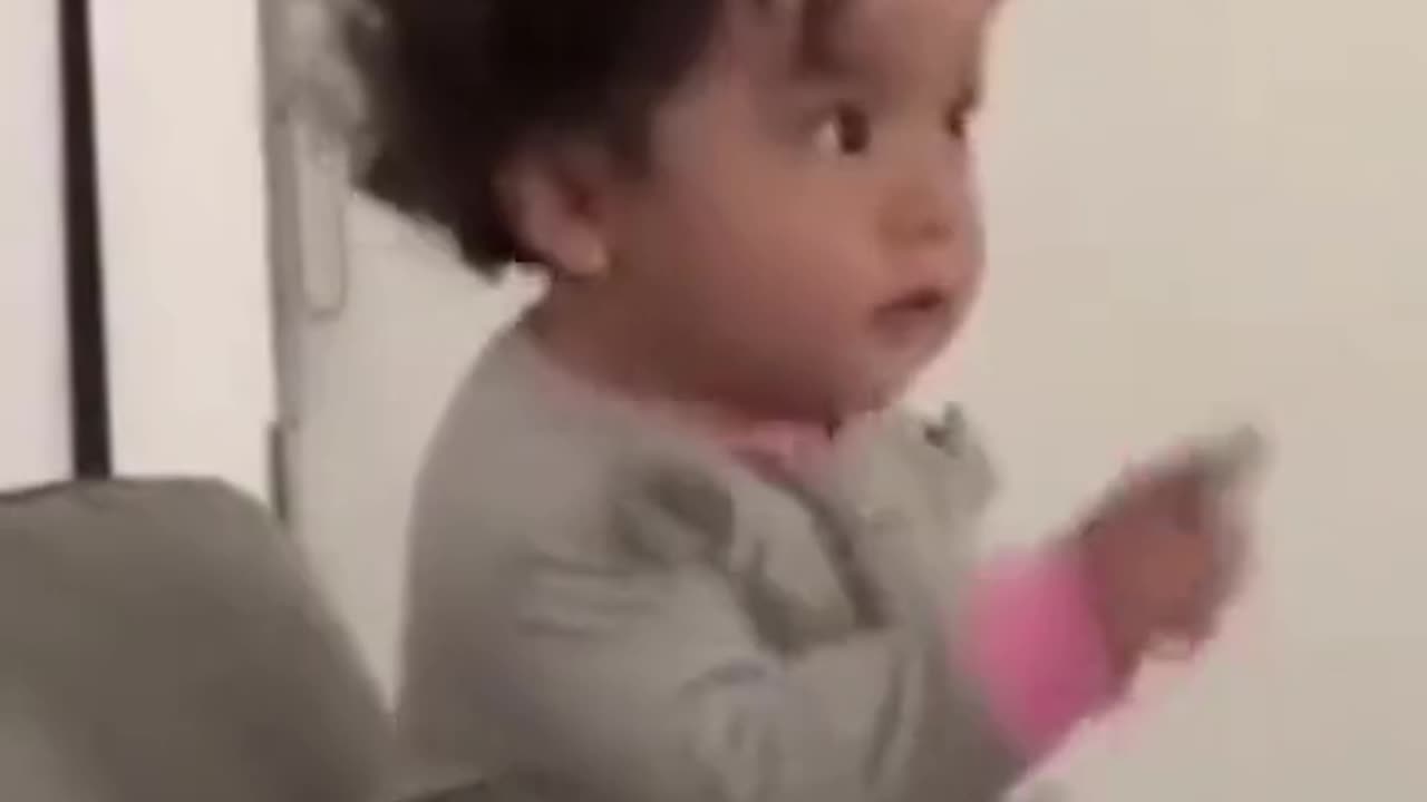 Baby with cactus toys 😂😂 #drole #funny #bebedrole #babyfunny #bebedroles #bebemignon #videofunny