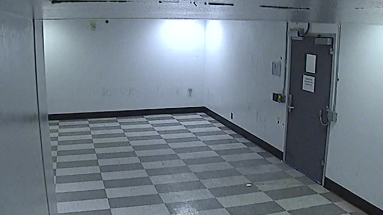 6040RHOBG1G107Lobby_2021-01-05_00h40min01s463ms.mp4