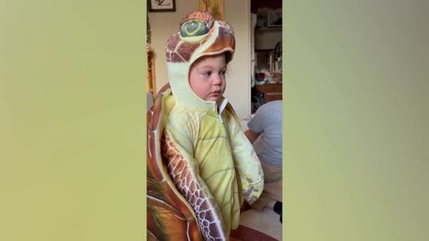 Funny Baby Moment : Happy Baby and Daddy Will Make You Laugh Hard-3