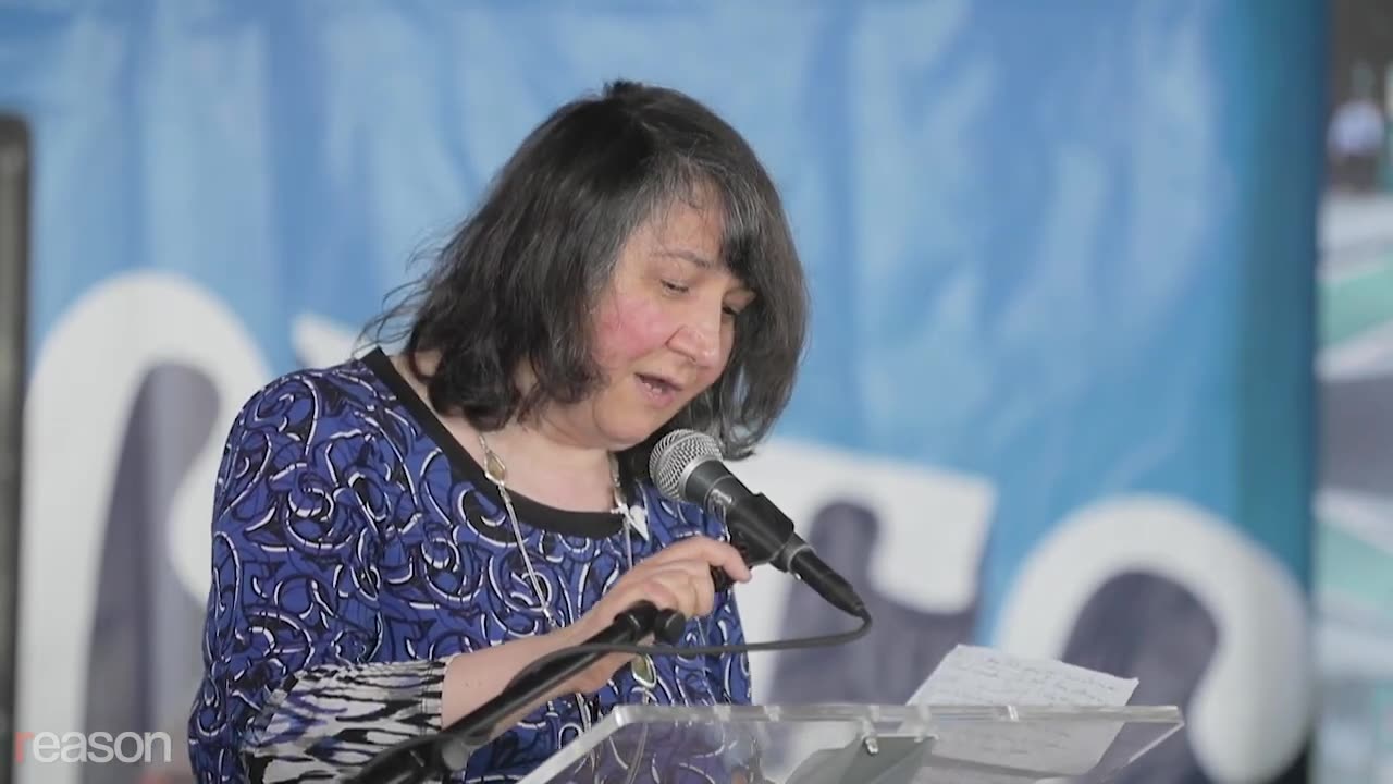 Should the U.S. Be Sending Weapons to Ukraine? Scott Horton vs. Cathy Young at the Soho Forum