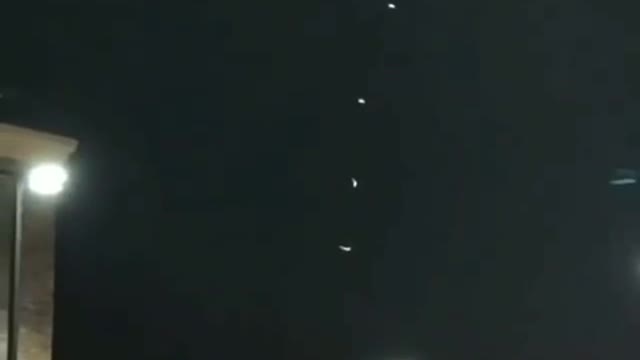 UFOs MIGHTY CHARIOTS OF GOD ANGELS ILLUMINATED SO CALLED BLACK MEN.🕎 1Corinthians 15:52 “IMMORTAL”