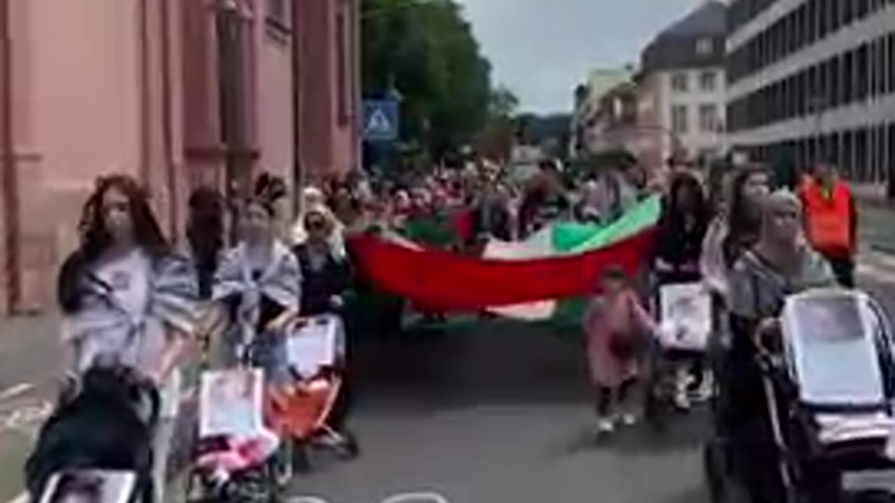 Protesters in Germany display images of killed Palestinian children in Gaza _ AJ _shorts