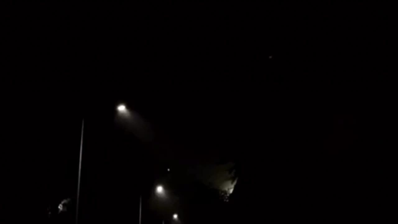 Sazish mai shamil sara jhan hai