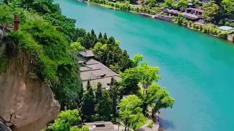 Mountains and rivers are more charming