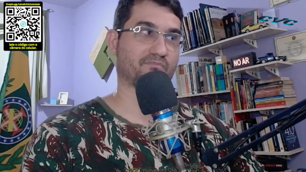 Já cuspiu em um militar hoje?