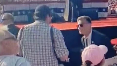 Attempted Assassination of Trump, things not adding up.