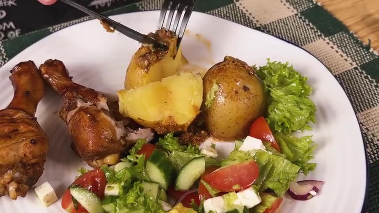 I taught all my friends how to cook chicken thighs better than KFC