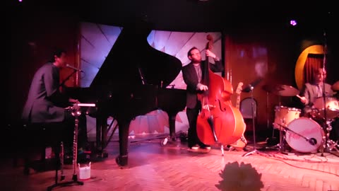 David Thomas & Co. - Bye Bye Blackbird (Clip)