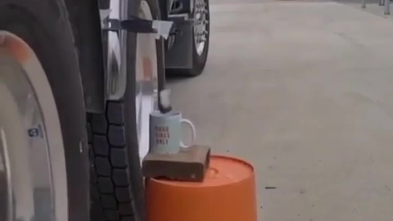 Truck Driver Got Skills!!