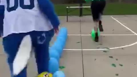Balloon Pop Racing Is MAYHEM!!