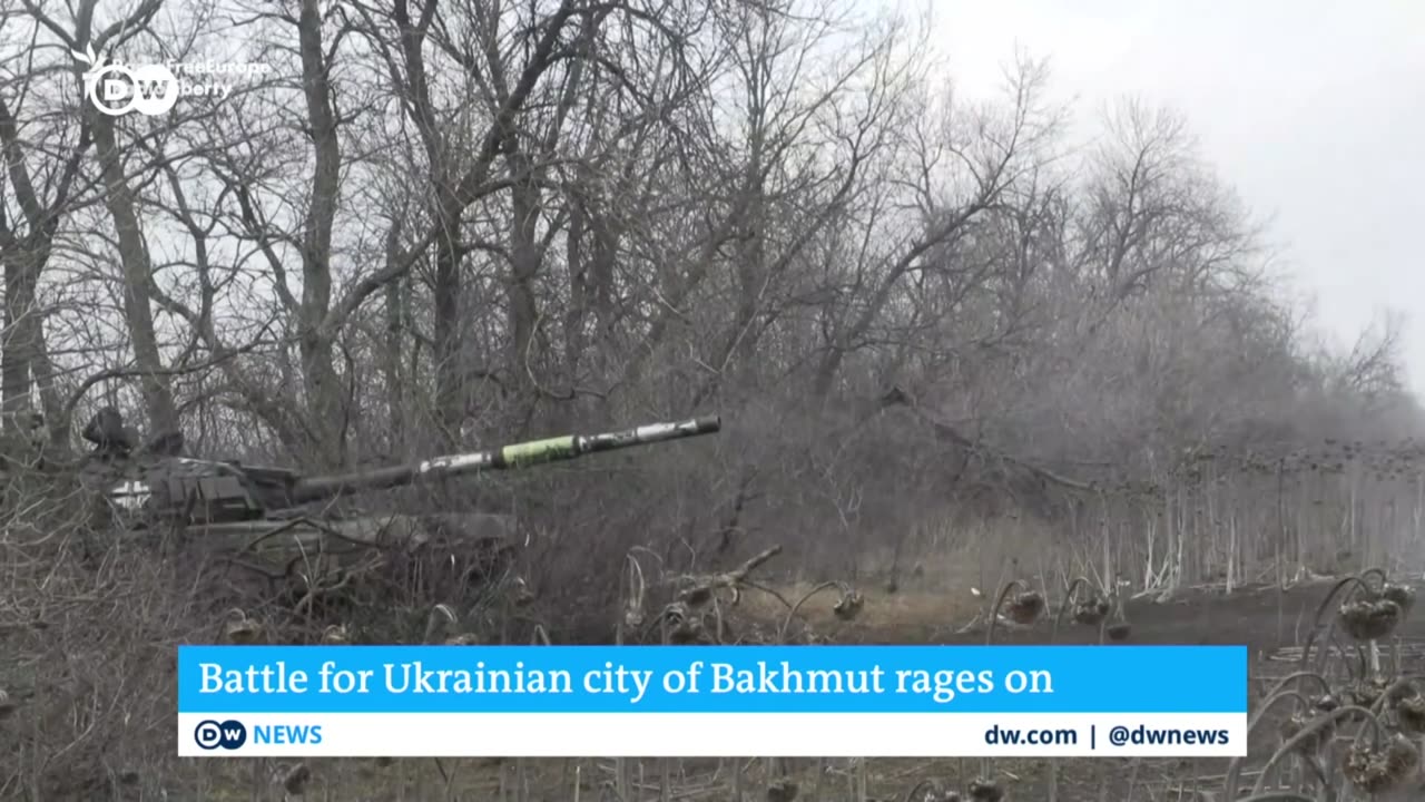 Why is the Wagner group taking an 'operational pause' near Bakhmut?