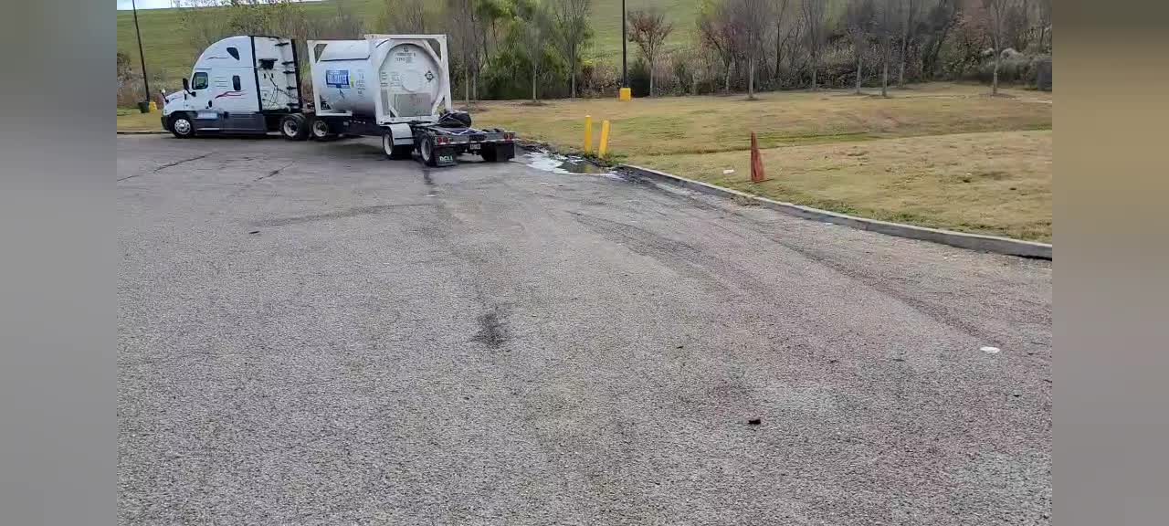 What Makes a Great Truck Stop? Episode 2. The Parking
