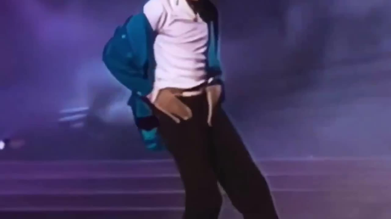 If Micheal Jackson was from Mzansi..🤣🤣🤣amapaino