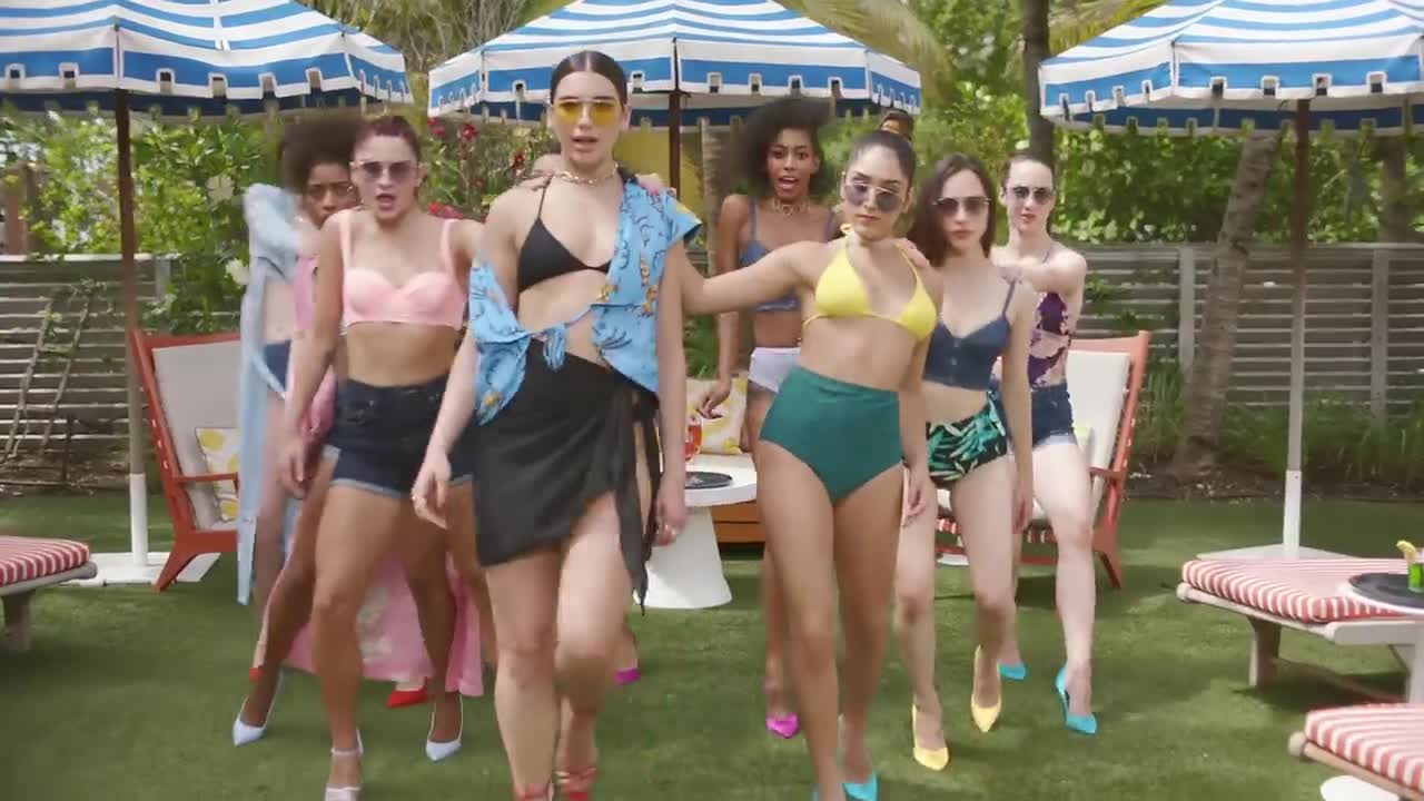 Dua Lipa - New Rules (Official Music Video)