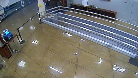3064RHOBG3SubwayScreening_2021-01-06_23h40min01s543ms.mp4