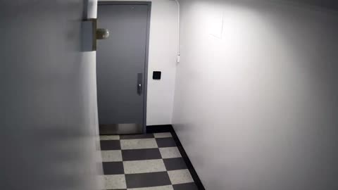 6172RHOBG3G302CStairwaySide_2021-01-06_04h40min01s013ms.mp4