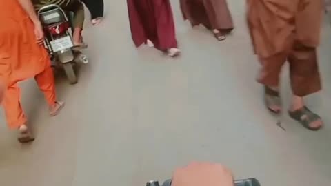 Camera Man Jaldi Focus Karo 😂😂